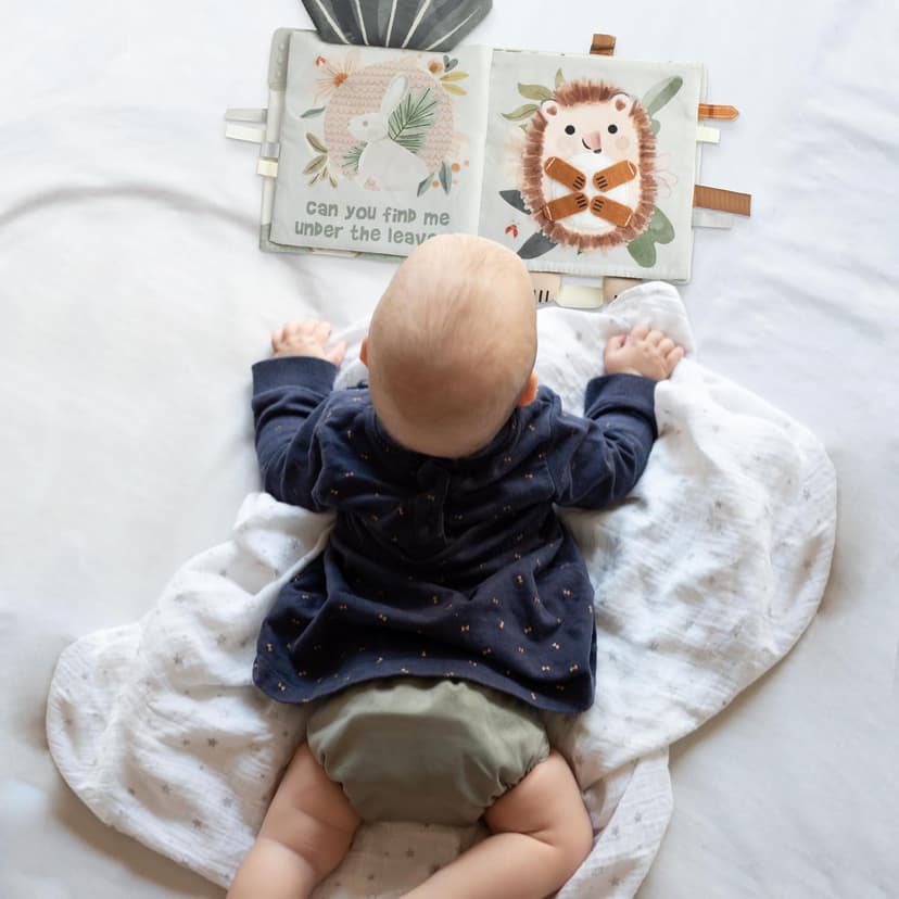 Soft Baby Book with Touch and Feel Pages - Cute Sensory Book for Babies 0-6, 6-12 & 12-18 Months with Mirror & Crinkle Paper - The Perfect Christmas Toy for Baby Showers Or as a Newborn/Infant Gift