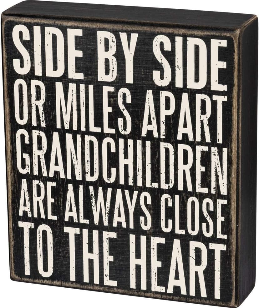 Primitives by Kathy Box Sign, 6" x 7", Grandchildren are Close to The Heart