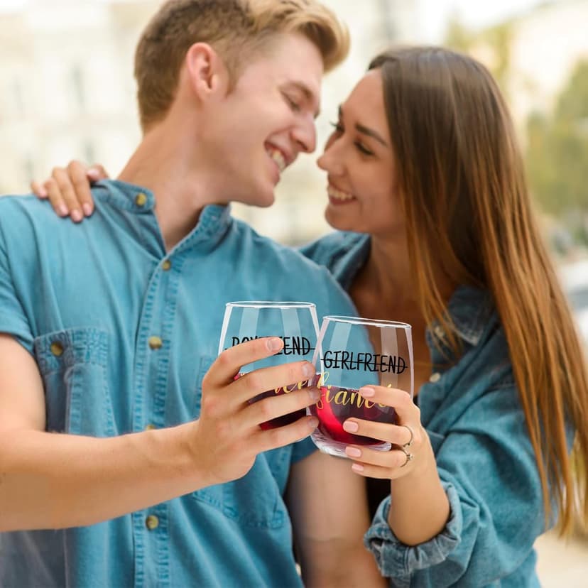 Engagement Gifts for Couples, Boyfriend and Girlfriend Wine Glass Engaged Gift Set with Wine Bag, Fiance Fiancee Gift for Him and Her Bride and Groom, Wedding Bridal Shower Gifts for Newlywed