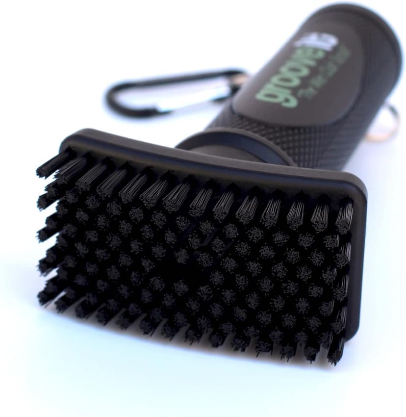 Grooveit The Wet Club Scrub Golf Water Brush - 3 Year Warranty - Anti-Leak Design - Magnetic Brush with Nylon-Bristle Head - Patented Pump for Easy Cleaning - Wide Cleaning Coverage - Long Lasting