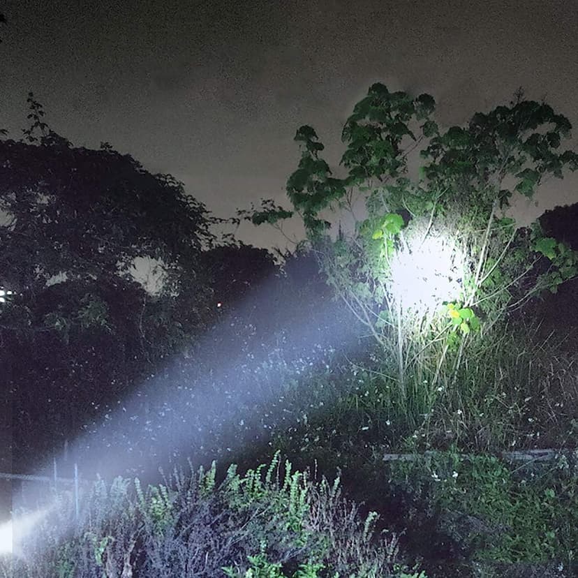 Solar/Rechargeable Multi Function 1000 Lumens LED Flashlight, with Emergency Strobe Light and 1200 Mah Battery, Emergency Power Supply and USB Charging Cable, Fast Charging (1PC)