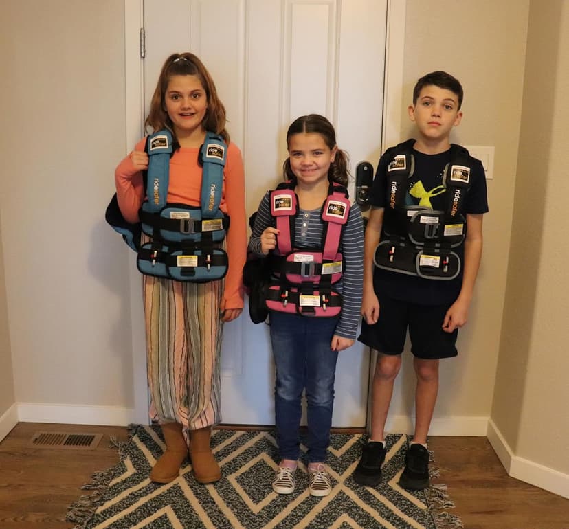 Small Black, Lightweight, Compact, Portable Car Seat - Perfect for Travel and Everyday Child Safety