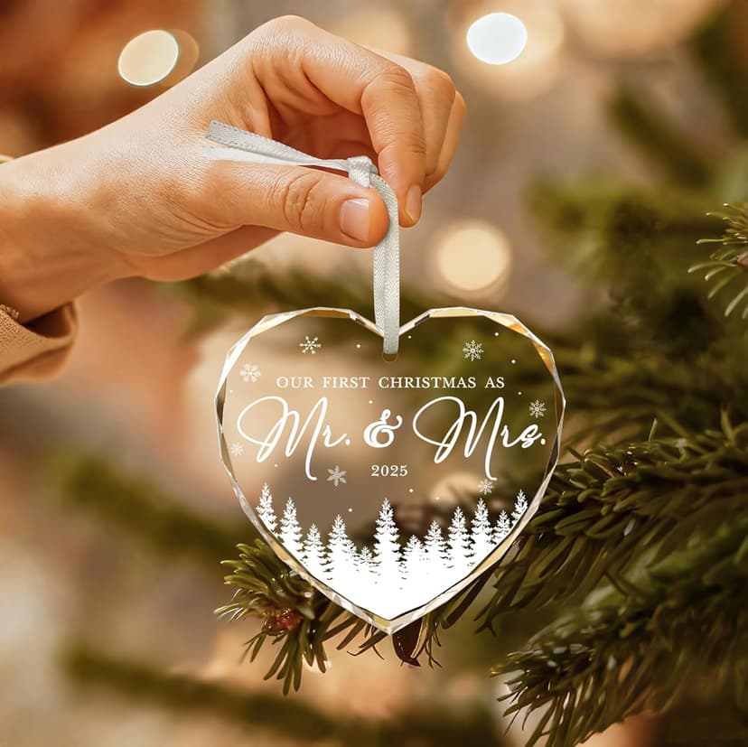 First Christmas Married Ornament 2025, Mr and Mrs Gifts, Wedding Gift for Couples 2025, Newlyweds, Glass Christmas Ornaments 2025, Bridal Shower Gift, Just Married Xmas Hanging Ornament