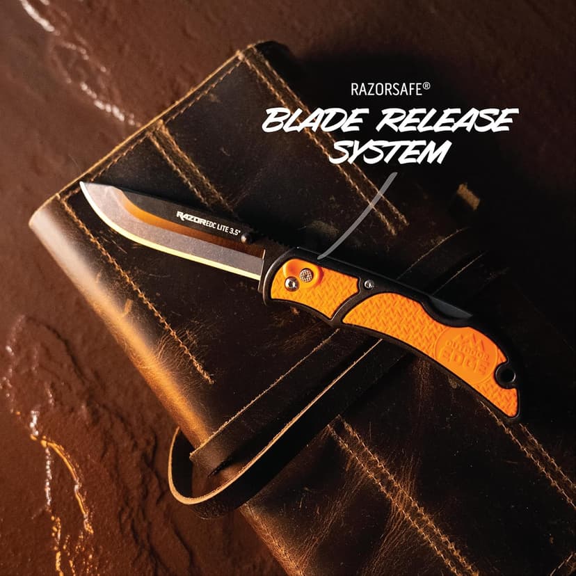 OUTDOOR EDGE OUTDOOR EDGE 3.5" RazorLite EDC Knife. Pocket Knife with Replaceable Blades and Clip. The Perfect Hunting Blade for Skinning Deer. Blaze Orange with 6 Blades