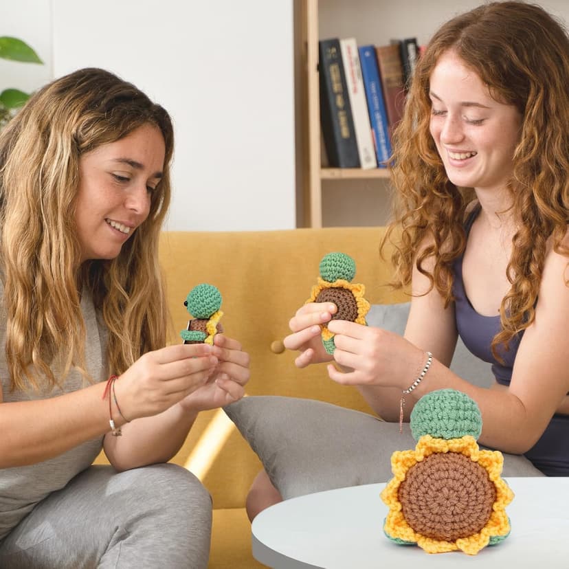 Friend Friendship Gifts for Women Men - 1PC Positive Handmade Crochet Sunflower Turtle Decor - Birthday Gifts for Women Friendship, Turtle Present for Bff Bestie Best Friend - 2.8x2x3.9 inches