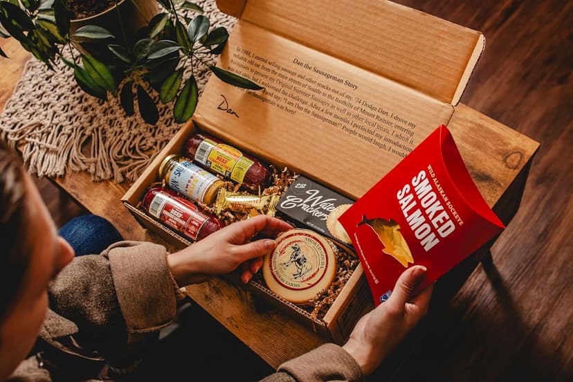 Dan the Sausageman Silver Star Gourmet Meat & Cheese Gift Box – Original & Garlic Summer Sausages, Sweet Hot Mustard, Sockeye Salmon, Water Crackers, Almond Roca – 8-Item Holiday Snack Box