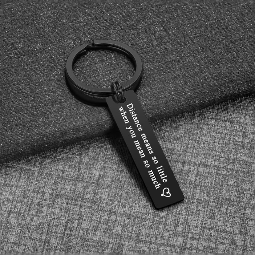Couple Keychain for Boyfriend Girlfriend Long Distance Relationship Gift Keyring Going Away Gift for Husband Wife Couples Jewelry Brithday Valentines Gift Anniversary Keychain Gift,His and Hers Gift