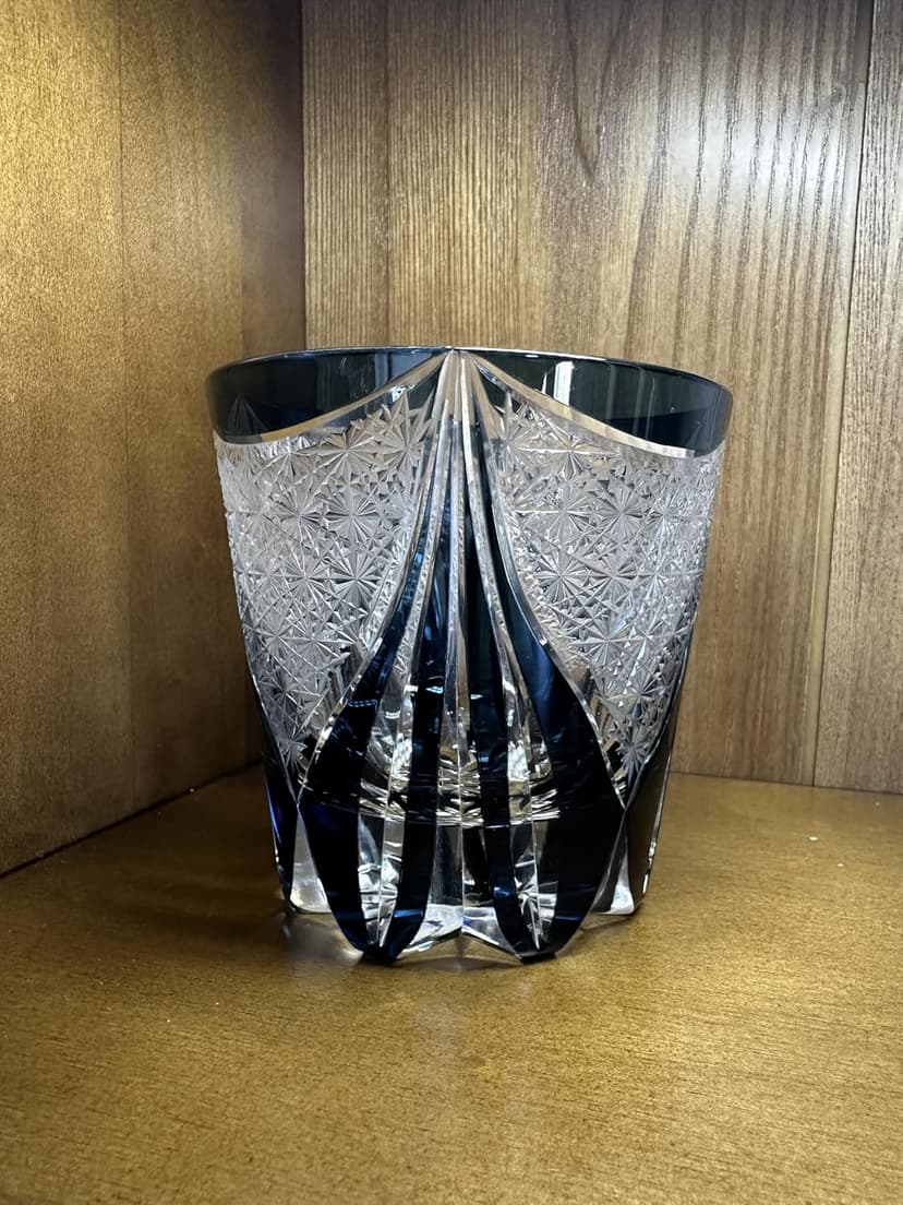 Edo Kiriko Whiskey Glass – Elegant Japanese Style Deep Blue Glass with Chrysanthemum & Flame Motif, Hand-Cut Spirits Tumbler for Whiskey & Cocktails