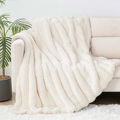 Touchat Luxury Faux Rabbit Fur Throw Blanket for Couch, Super Heavy Warm Cozy Fuzzy Blanket for Sofa Bedroom Living Room, Ultra Soft Fluffy Reversible Plush Blanket for Home Decor Gifts,Cream White