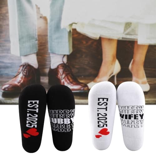 MBMSO Couples Socks Set Newlyweds Gift Socks Hubby and Wifey Est. 2025 Wedding Gift for Bride and Groom Socks Engagement Gift