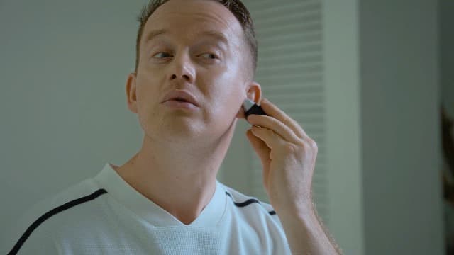 ZORAMI Ear and Nose Hair Trimmer Clipper - 2025 Professional Painless Eyebrow & Facial Hair Trimmer for Men Women, Battery-Operated Trimmer with IPX7 Waterproof, Dual Edge Blades for Easy Cleansing Black