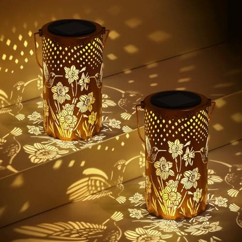 Solar Lanterns Outdoor Waterproof Hummingbird Garden Decorations Gifts for Women Gifts for Mom Grandma Birthday Gifts Hanging Solar Lanterns Outdoor for Patio Decoration, Deck, Lawn, Passageway