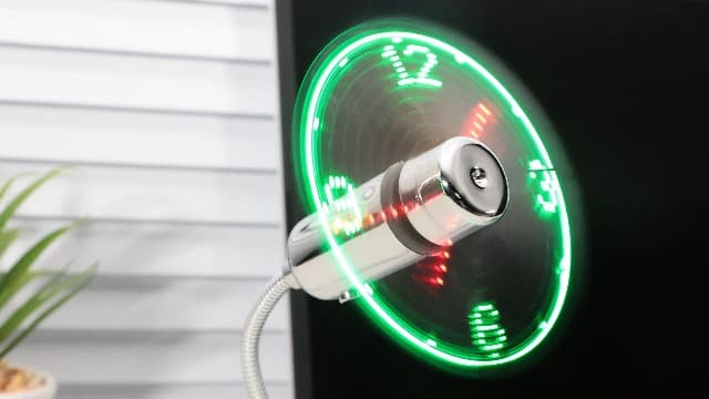 ONXE LED USB Clock Fan with Real Time Display Function,Stocking Stuffers for Men Christmas Gadgets,Father's Day Gifts,1 Year Warranty