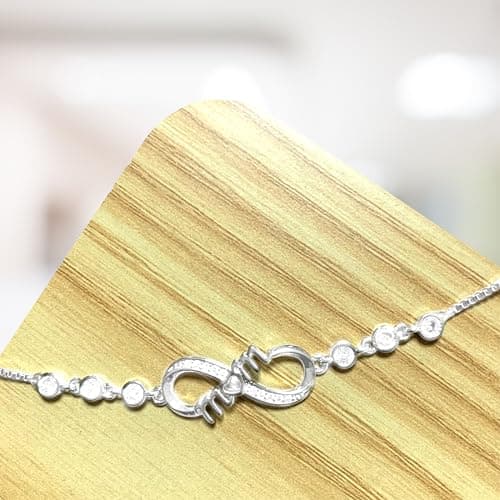 Infinity Love Heart Happy Birthday Mom Bracelet, Mom Birthday Gifts From Daughter, Son, Things To Get Your Mom For Her Birthday, Unique Jewelry For Women, Regalos Para Mamá Cumpleaños