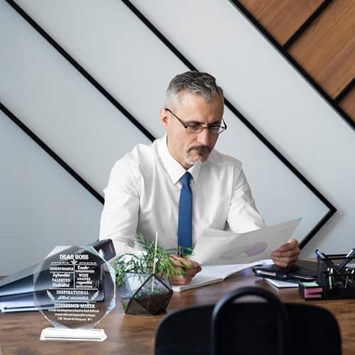 Movdyka Boss Gifts for Men Women Best Going Away Retirement Appreciation Gifts for Boss Lady Crystal Office Decor Plaque Gifts Boss Day Birthday to My Boss, Clear