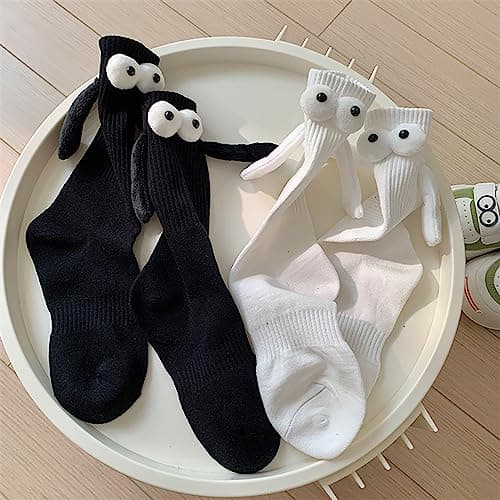 2 Pairs Magnetic Holding Hands Socks - Funny Gifts for Women & Men, Teens, Couples, Friends