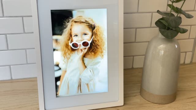 Skylight Frame – WiFi Digital Picture Frame Customer Support, Touch Screen Digital Photo Frame with Easy Setup, Photo Gifts for Parents and Grandparents - 10 Inch Black