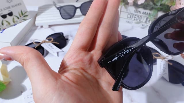 Kanayu Wedding Favors for Guests Wedding Party Sunglasses Gifts Wooden Love Sign Decoration Black Mr Mrs Glasses Bulk