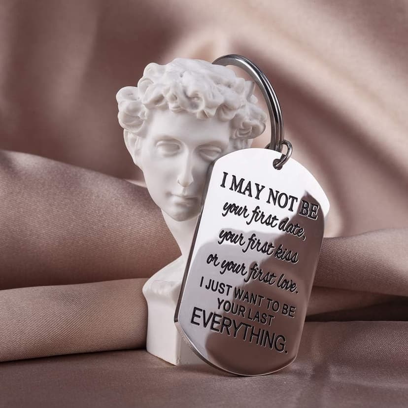 Valentines Day Gifts for Him Her, Couple Keychain Anniversary Birthday Gifts for Women Men Boyfriend Girlfriend Couples Gift Keyring for Women Men Valentines Birthday Wedding Gifts for Husband Wife