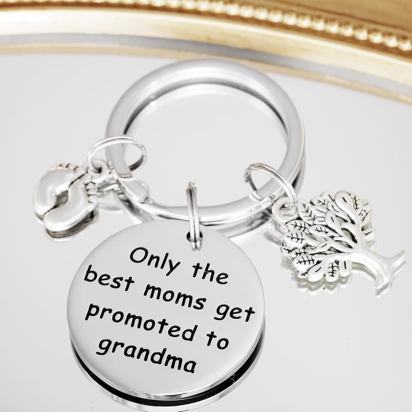 Kivosliviz New Grandma Gift Keychain Grandmother Announcement Gift First Time Grandma Gifts Key Chain