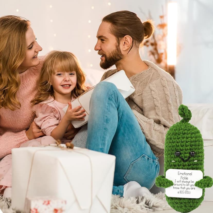 DAFURIET DAFURIET Mini Funny Pickle, 3 inch Knitted Wool Doll with Card for Cheer Up Gifts and Party Decorations, Cute Wool Emotional Pickle Crochet Doll for Birthday Gifts