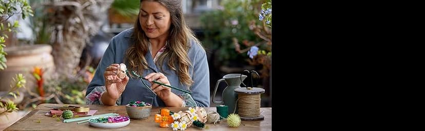 LEGO Icons Flower Bouquet Building Set - Artificial Flowers for Decoration for Home and Display, Ages 18+ - Small Fake Flowers for Table, Desk, Office - Gift for Birthdays - 10280