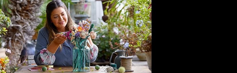 LEGO Icons Flower Bouquet Building Set - Artificial Flowers for Decoration for Home and Display, Ages 18+ - Small Fake Flowers for Table, Desk, Office - Gift for Birthdays - 10280