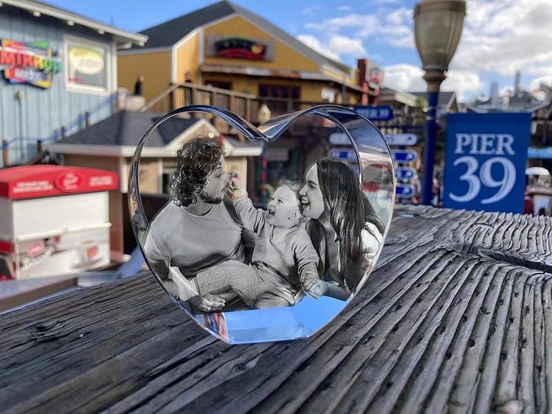 3D Crystal Photo, Christmas Personalized Gift,Customized Gifts for Wife, Women, Him, Her, Dad and Mom. Custom Picture Gifts for Christmas, Father's Day, Birthday, Wedding, Anniversary, Memorial, Picture Gift for Pet Lovers.