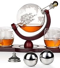 PONPUR Whiskey Decanter Engraved We The People American Flag, 750ml Whiskey Decanter Set with 2 Glasses, Christmas Boss Day Patriotic Birthday Gifts For Men Dad, Liquor Scotch Bourbon Presents