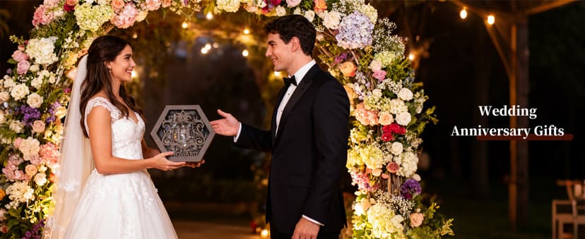 Personalized Whiskey Decanter Set for Men Home Bar Custom Liquor Decanters Wooden Box Whiskey Glasses Set Gifts for Husband Dad Men Cave Christmas Birthday Anniversary Valentine‘s Day