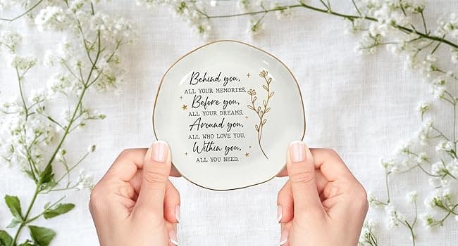 OASSIE Graduation Gifts for Women - 4"x4" Round-Shaped Ceramic Jewelry Dish Tray - Thank You Inspiration College High School Graduation Gifts for Her Friends Sister Women, Decorative Trinket Dish