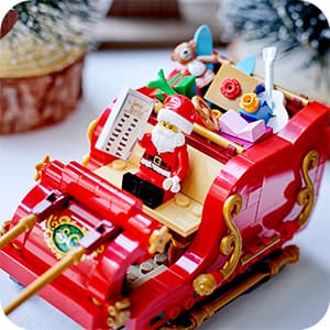 LEGO Santa's Sleigh - Building Toys for Kids, Boys & Girls, Ages 9+ - Indoor Christmas Decorations for Home W/Santa Claus Figurine & Reindeer - Gifts for Boys & Girls - 40499