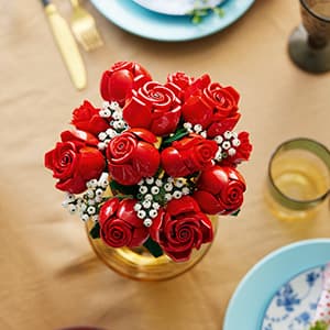 LEGO Botanicals Bouquet of Roses Artificial Flowers - Fake Red Roses Building Set for Adults, Ages 18+ - Gifts for Anniversary for Women & Men - Home Decor for Table Display - 10328