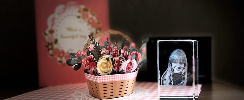 3D Crystal Photo, Christmas Personalized Gift,Customized Gifts for Wife, Women, Him, Her, Dad and Mom. Custom Picture Gifts for Christmas, Father's Day, Birthday, Wedding, Anniversary, Memorial, Picture Gift for Pet Lovers.