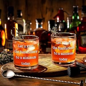 Futtumy Let’s Keep The to A Minimum Today Whiskey Glass, Funny Whiskey Gifts for Men Friends Dad Coworker Him BFF, Novelty Gifts for Birthday Christmas Housewarming Retirement Graduation, 10Oz