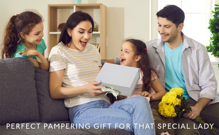 Luxury Spa Gift Basket for Women - 10 Relaxing Spa Birthday Gifts for Women with Lavender. Bridal Shower Gifts for Woman with Self Care Kit. Get Well Soon Package for Mother Sister.