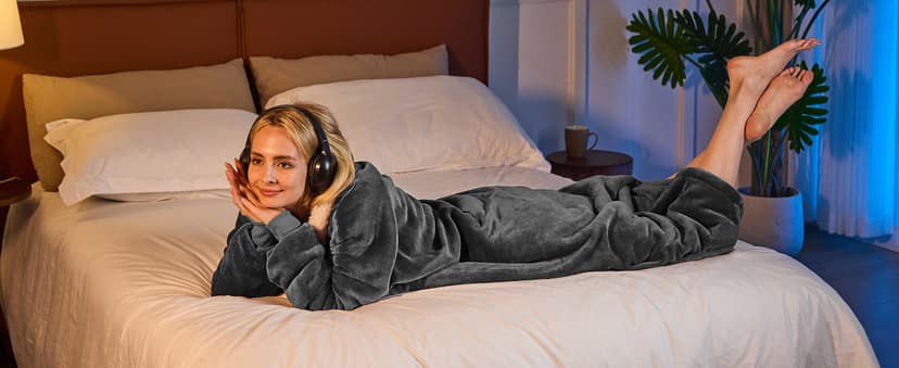 yescool Wearable Blanket Hoodie - Birthday Christmas Gifts for Women Mom Girlfriend, Oversized Flannel Sherpa Cozy Hooded Blanket Sweatshirt Adult With Hood Pocket & Sleeves, One Size Fits All (Grey)