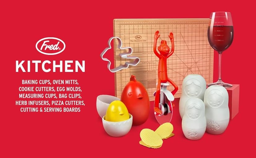 Genuine Fred PIZZA BOSS 3000, Circular Saw Stainless Steel Pizza Wheel, Great Gift for Guys and Pizza Lovers, Easy to Clean with Removable Shield - White Elephant Gift - Fun Kitchen Gadget