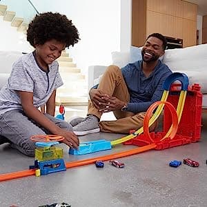 Hot Wheels 1:64 Scale Die-Cast Toy Cars, Set of 5 Batman 85th Anniversary Vehicles Featuring 5 Different Batmobile Replicas in Commemorative Packaging (Amazon Exclusive)