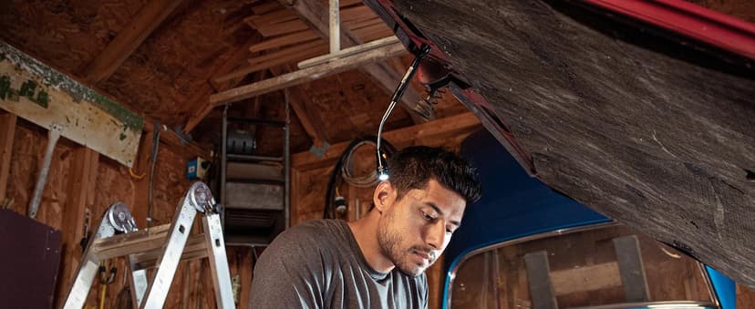 RAK Magnetic Pickup Tool Gifts for Men - Telescoping Magnet with LED Flashlight and 22 Inches Extendable Neck, Cool Magnetic Flashlight Gifts for Dad, Husband, Grandpa, Handyman