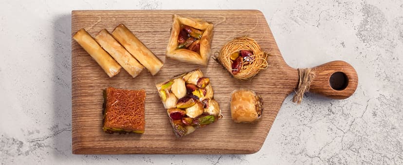 Cerez Pazari Baklava Pastry Gift Set - Turkish Baklava Pastry With Nuts & Spices - Baklava Gift Box From Turkey - Pastry, Halal Snacks - Assorted 45-48 Pieces Per Metal Dessert Box - 1.32 lbs