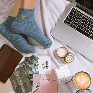 Gifts for Women, Gifts for Mom, Care Package for Women, Relaxing Spa Gift Set, Birthday Baskets, Unique Holiday Gifts Basket for Her, Sister, Mom, Girl Friend, Best Friends