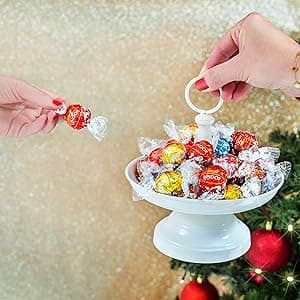 Lindt LINDOR Milk Chocolate Candy Truffles Modern Gift Box, Assorted Chocolate Candy with Smooth, Melting Truffle Center, 7.6 oz.