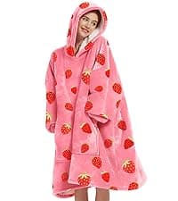 KFUBUO Wearable Blanket Hoodie for Adults Sherpa All Patterns Oversized Sweatshirt Blanket with Pockets Cute Birthday Gifts for Sister Strawberry
