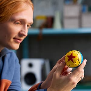 LEGO Ideas Disney Pixar Luxo Jr. - Building Set for Adults, Men & Women, Ages 18+ - Office and Desk Decor - Gifts for Christmas - 21357