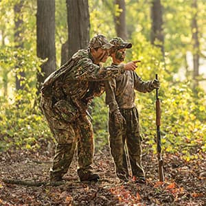 Walkie Talkies for Kids 22 Channel 2 Way Radio 3 Miles Long Range Handheld Walkie Talkies Durable Toy Best Birthday Gifts for 6 Year Old Boys and Girls fit Adventure Game Camping (Green Camo 1)