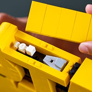 LEGO Star Wars Brick-Built Star Wars Logo - Building Blocks for Adults 18+ - Star Wars Gift Idea for Birthdays - Collectible DIY Model Kit - Home Decor Idea for Fans of The Movie Series - 75407