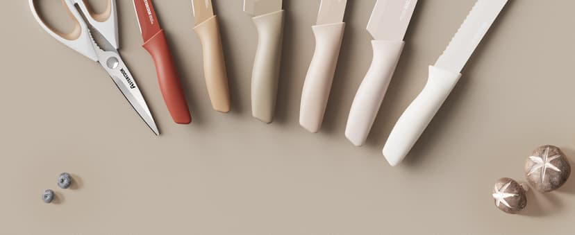 Astercook Knife Set, 13 Pieces Kitchen Knives Set with Healthy Anti-Rust Coating, Dishwasher Safe, Stainless Steel Chef Knife Sets with 6 Blade Guards, Perfect Holiday Gifts for Kitchen