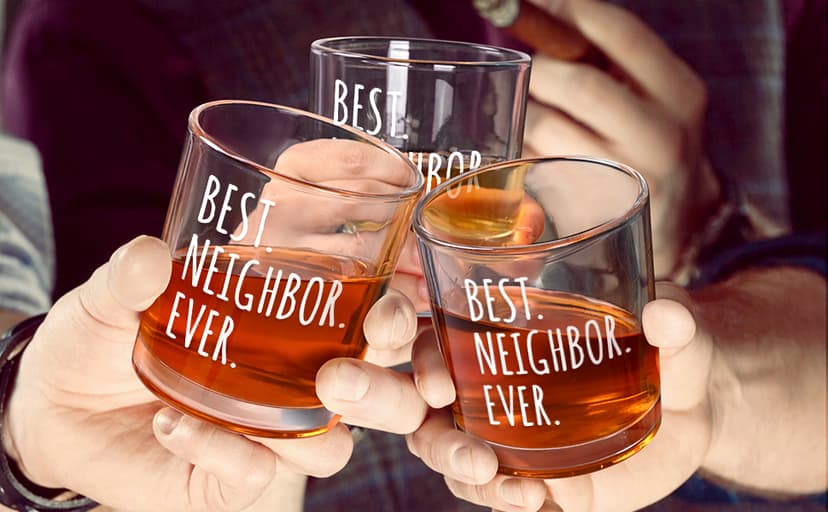 Futtumy Best Neighbor Ever Whiskey Glass, Farewell Gifts for Neighbors, Moving Away Housewarming Goodbye Welcome Appreciation New Neighborhood Novelty Christmas Gift, 10 Oz Old Fashioned Glass