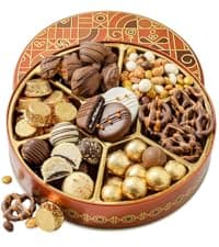 Christmas Chocolate Gift Basket– Holiday Candy Gift Box with Assorted Milk, Dark & White Chocolates – Holiday Food Gift Idea for Men, Women, Family, Corporate- Bonnie & Pop Christmas Style